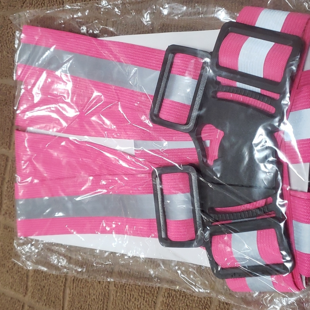 Reflective belt stripr running